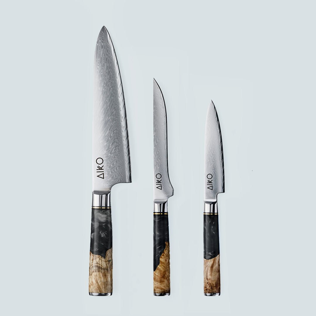 Aiko Black (あいこ, アイコ) Damascus stalen mes met gekleurde zwarte harshandgreep