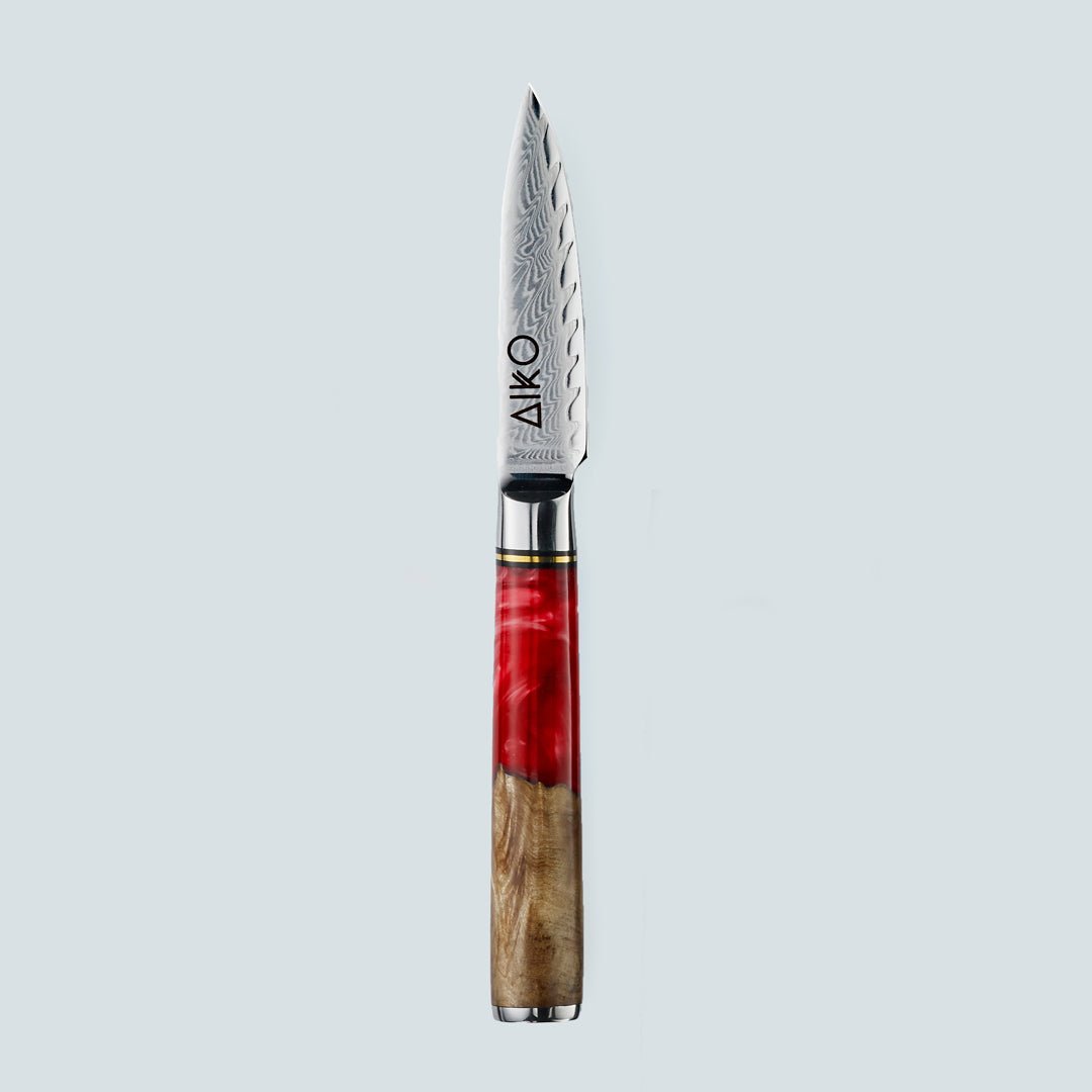 Aiko Red (あいこ, アイコ) Damaskus -Stahlmesser mit farbigem rotem Harzgriff